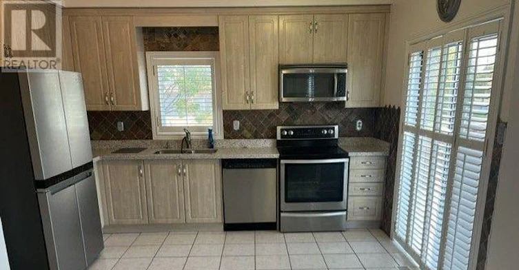 2 Nessie Street, Markham, ON, L3S 4J1 - 12