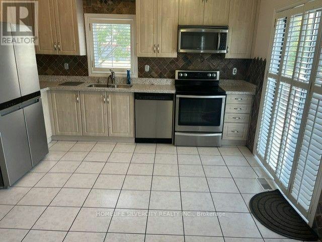 2 Nessie Street, Markham, ON, L3S 4J1 - 11