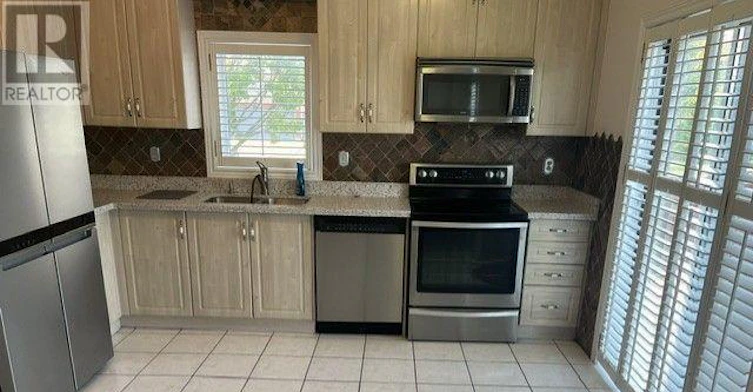 2 Nessie Street, Markham, ON, L3S 4J1 - 11