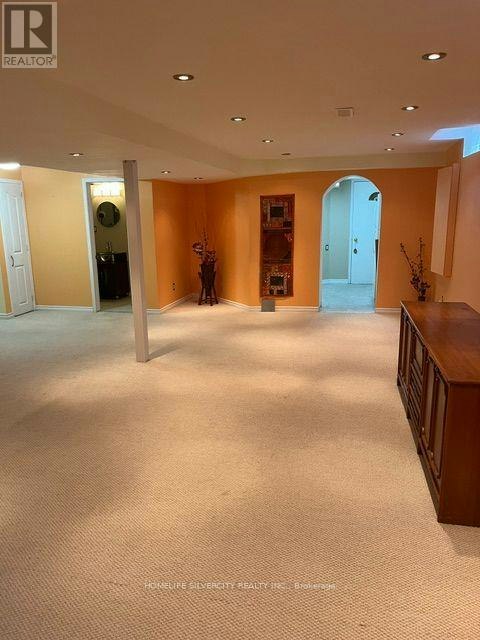 2 Nessie Street, Markham, ON, L3S 4J1 4