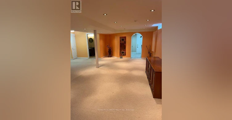 2 Nessie Street, Markham, ON, L3S 4J1 - 4