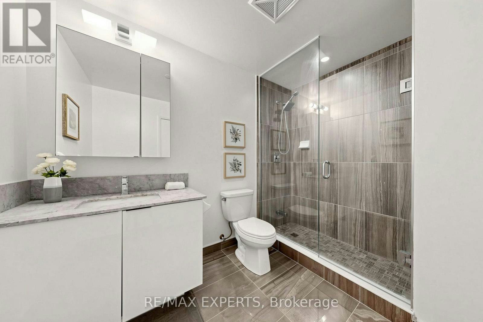 302-99 Eagle Rock Way, Vaughan, ON, L6A 5A7 - 15