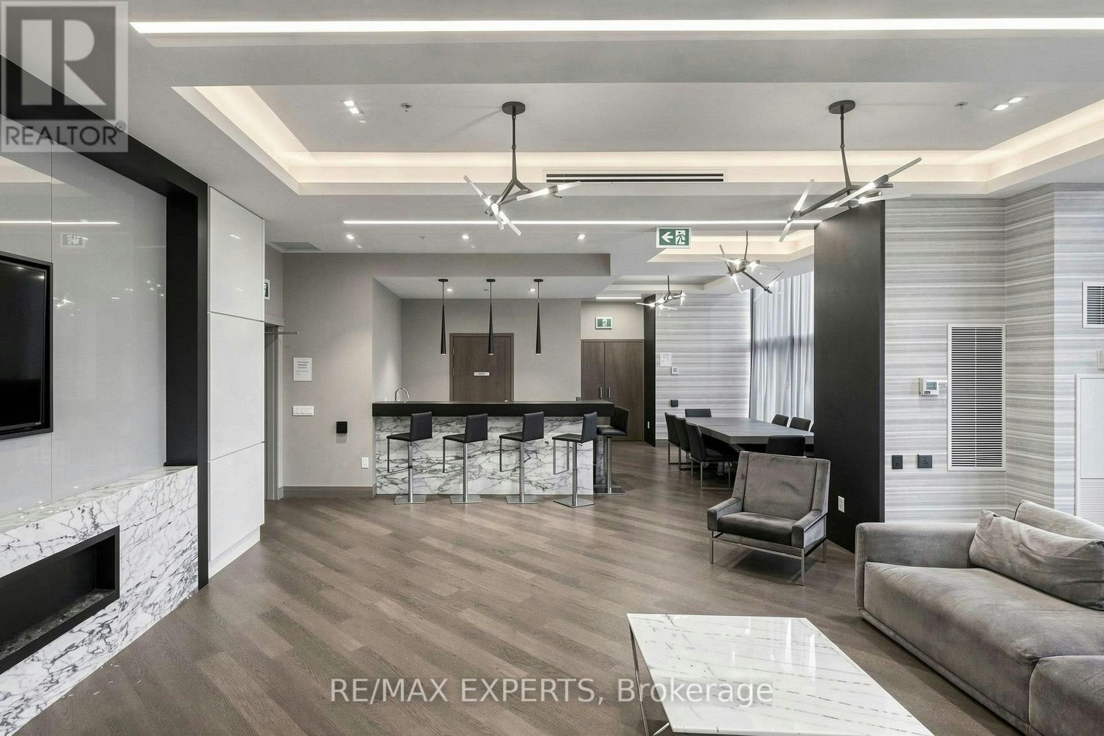 302-99 Eagle Rock Way, Vaughan, ON, L6A 5A7 - 23