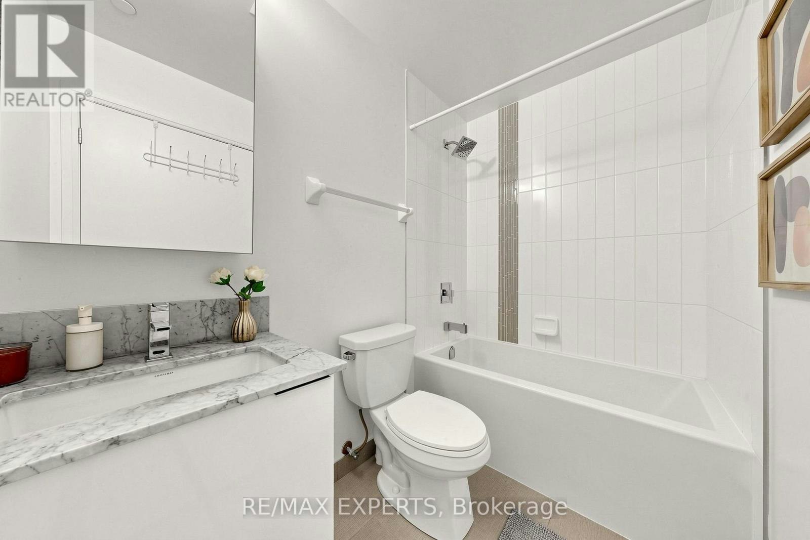 302-99 Eagle Rock Way, Vaughan, ON, L6A 5A7 - 18