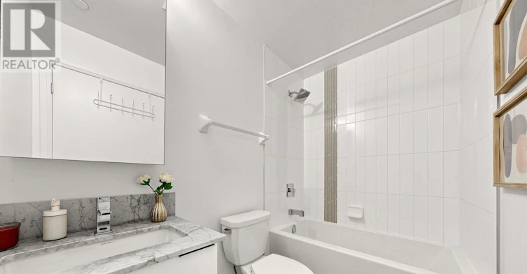 302-99 Eagle Rock Way, Vaughan, ON, L6A 5A7 - 18