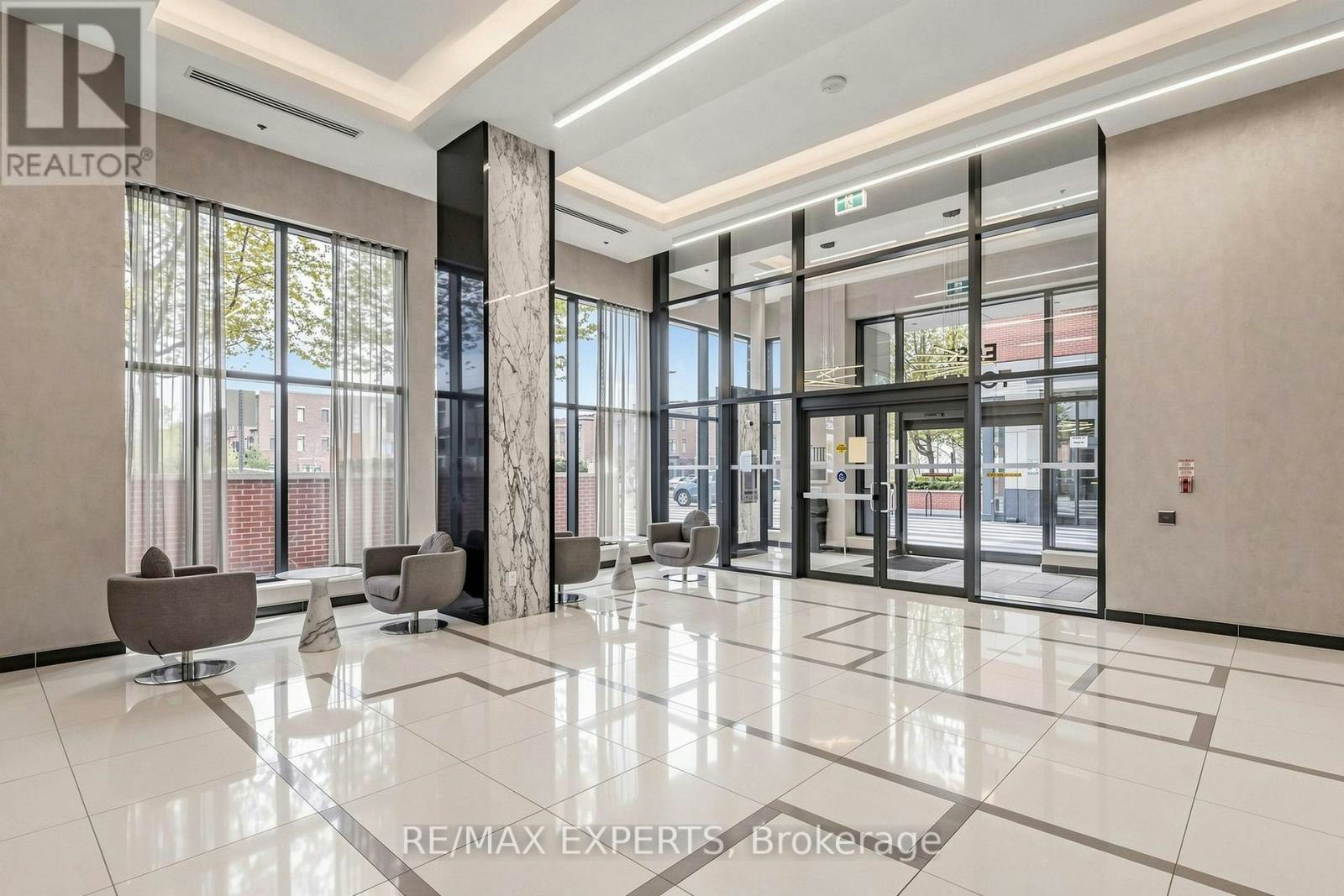 302-99 Eagle Rock Way, Vaughan, ON, L6A 5A7 - 2