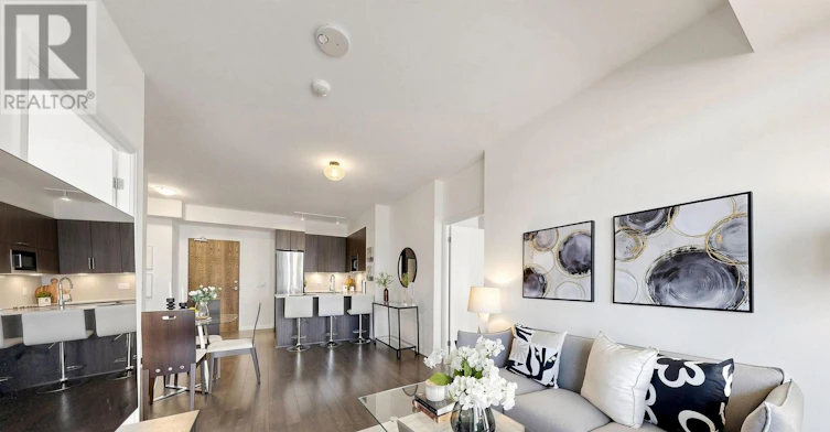 302-99 Eagle Rock Way, Vaughan, ON, L6A 5A7 - 5