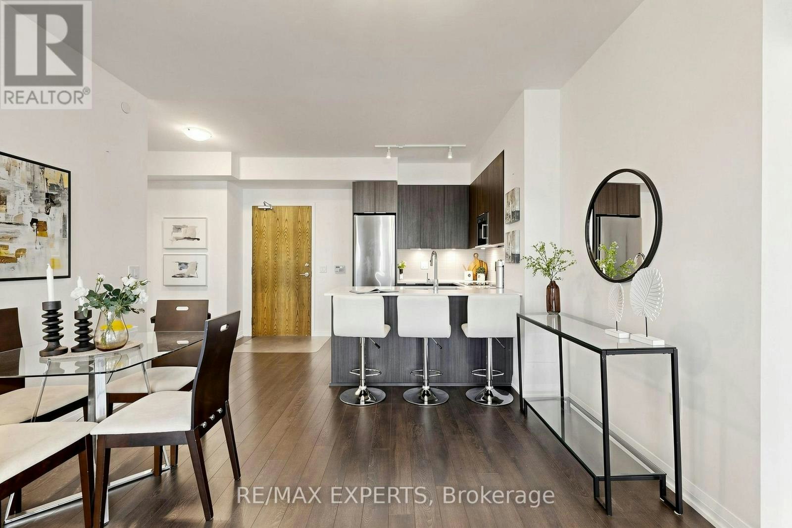 302-99 Eagle Rock Way, Vaughan, ON, L6A 5A7 - 9