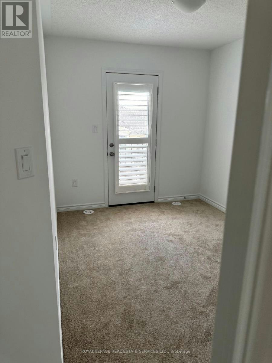 1575 Denison Place, Milton, ON, L9E 1Y2 - 3