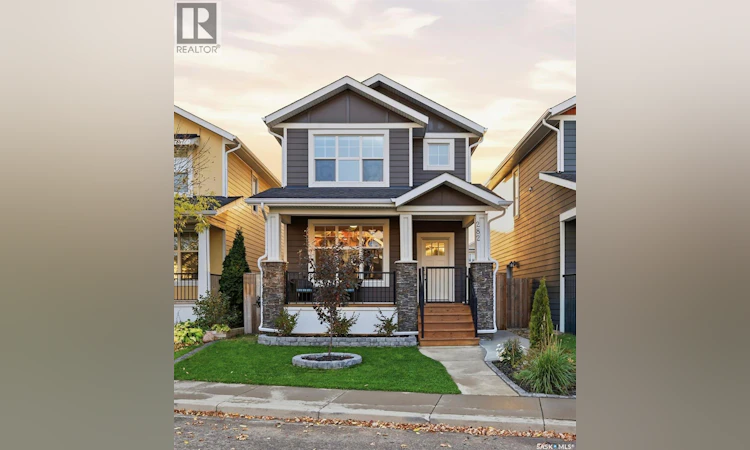 282 Eaton Crescent