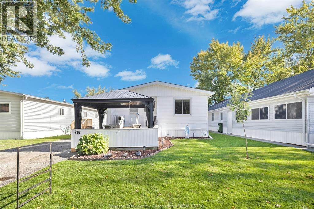 214 Dana Drive, Essex, ON, N8M 2A1