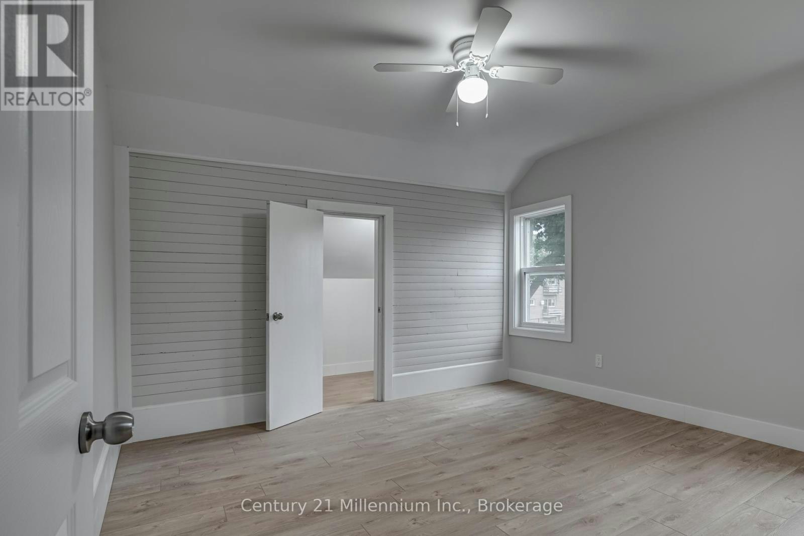 UPPER-276 Edward Street, Wingham, ON, N0G 2W0 - 8