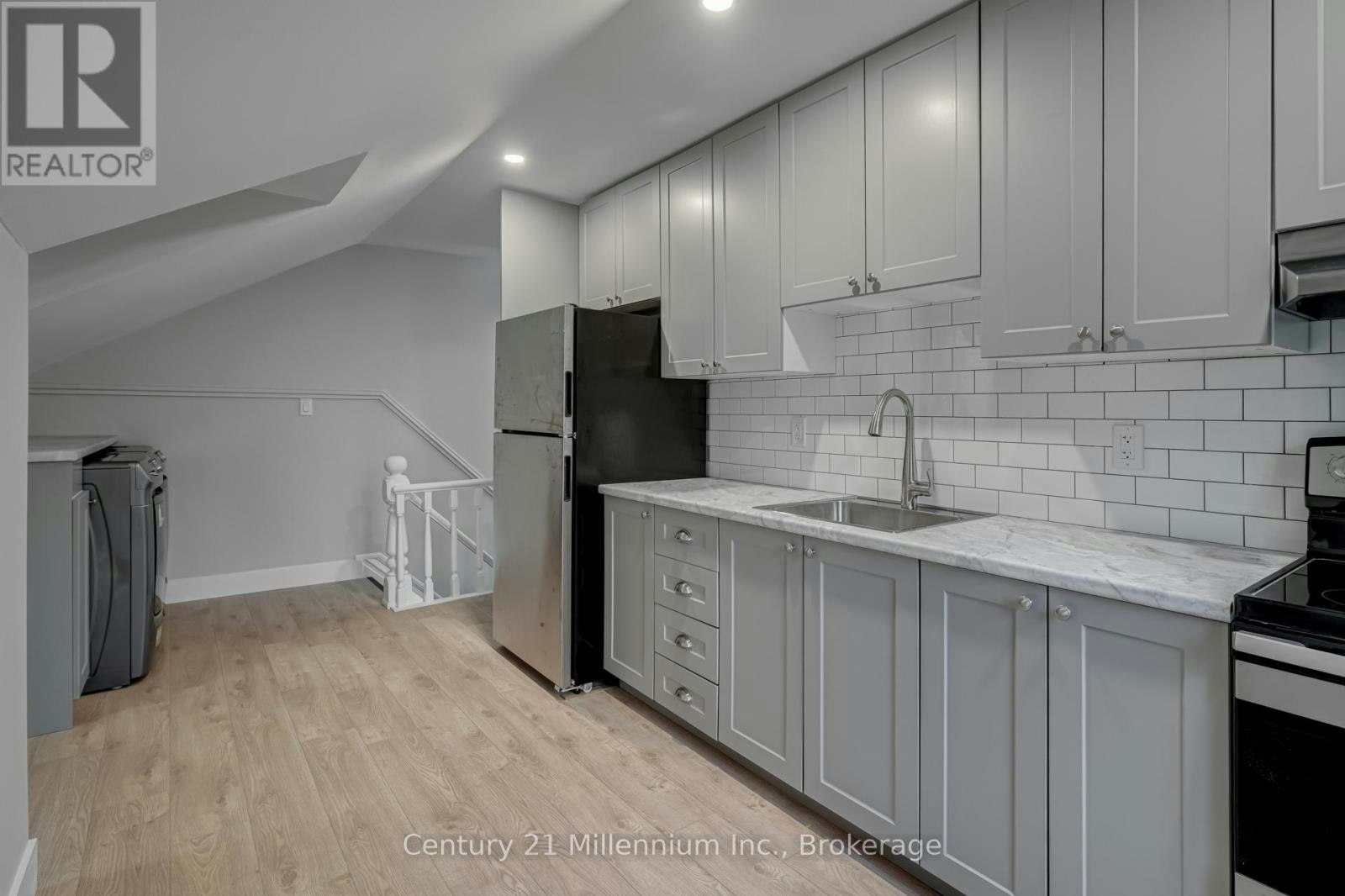UPPER-276 Edward Street, Wingham, ON, N0G 2W0 - 5
