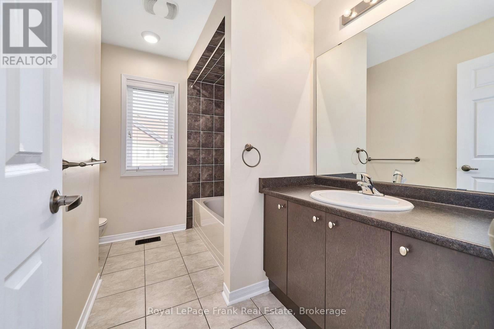 23 Southshore Street, Whitby, ON, L1N 0H5 - 31