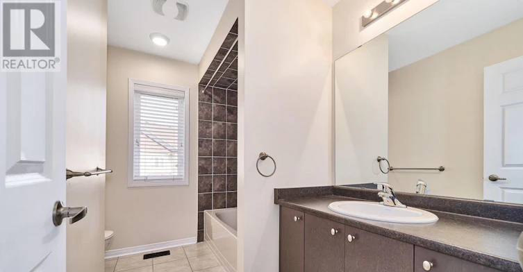 23 Southshore Street, Whitby, ON, L1N 0H5 - 31