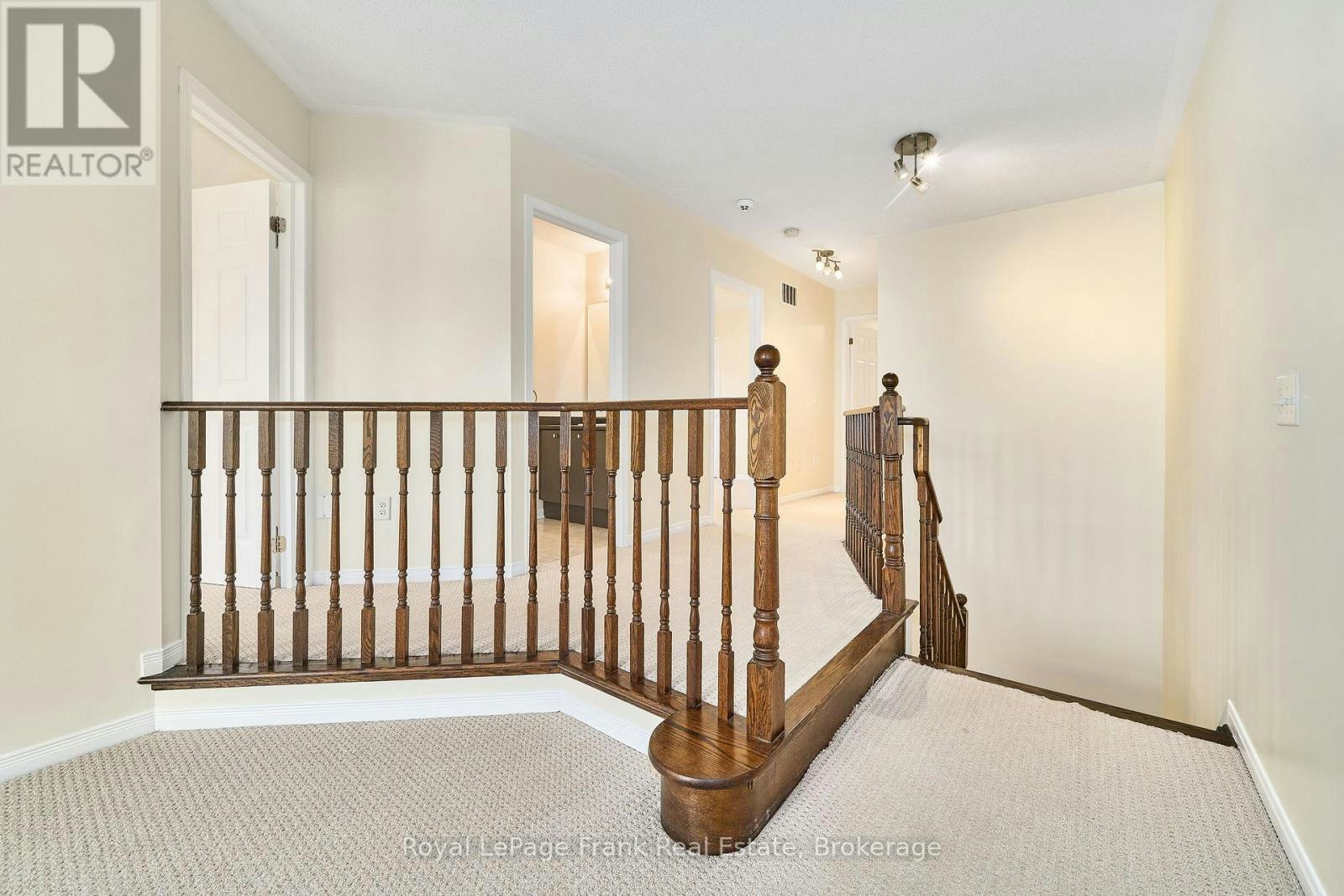 23 Southshore Street, Whitby, ON, L1N 0H5 - 23