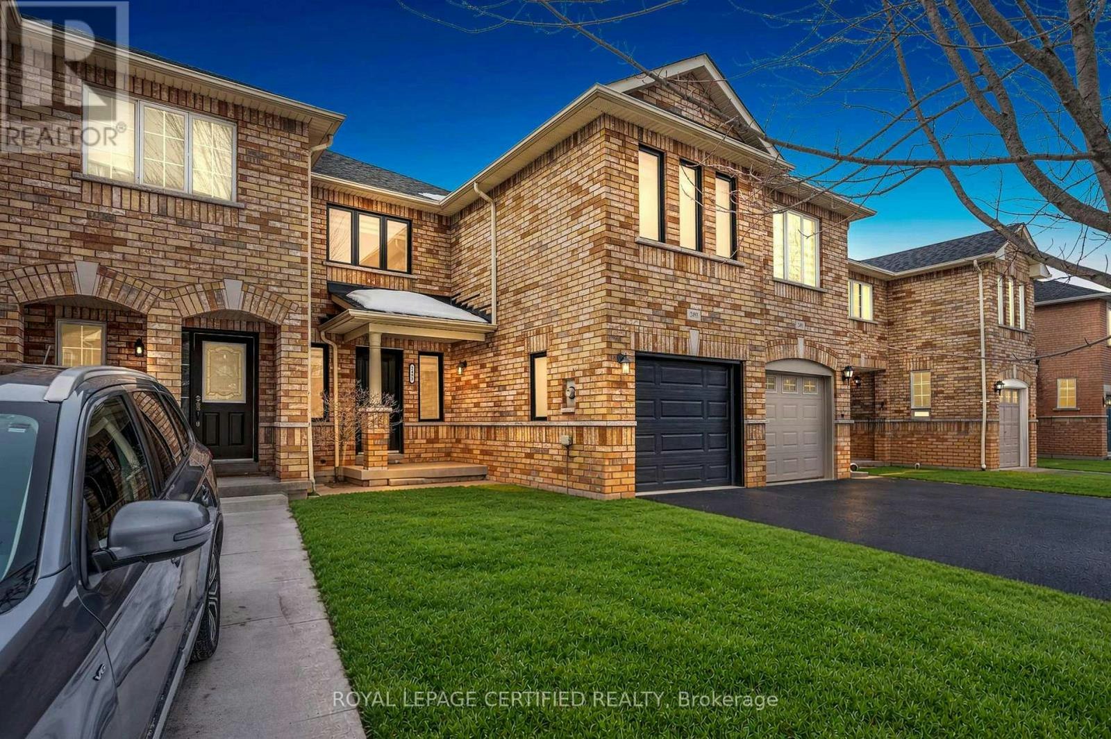 2493 Newcastle Crescent, Oakville, ON, L6M 4P3 - 2