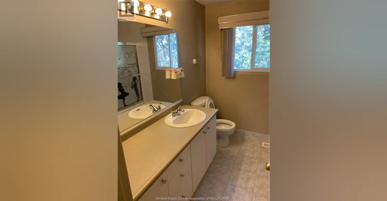 3-9394 Esplanade Drive, Windsor, ON, N8R 2A3 - 14
