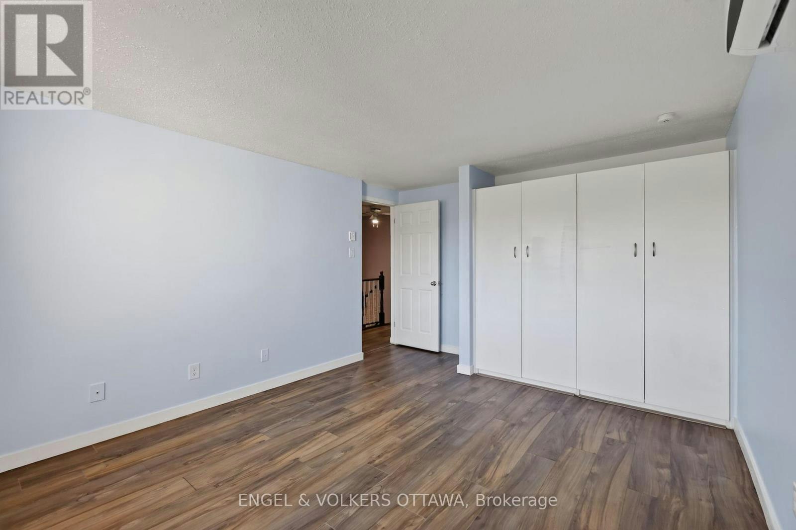 B-29 Woodvale Green Drive, Ottawa, ON, K2G 4H3 - 24