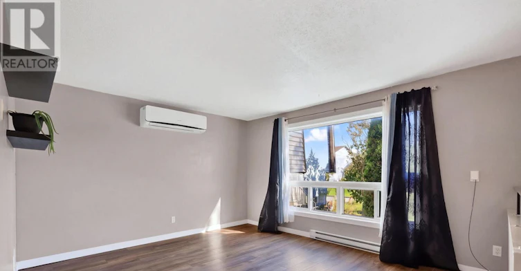 B-29 Woodvale Green Drive, Ottawa, ON, K2G 4H3 - 6