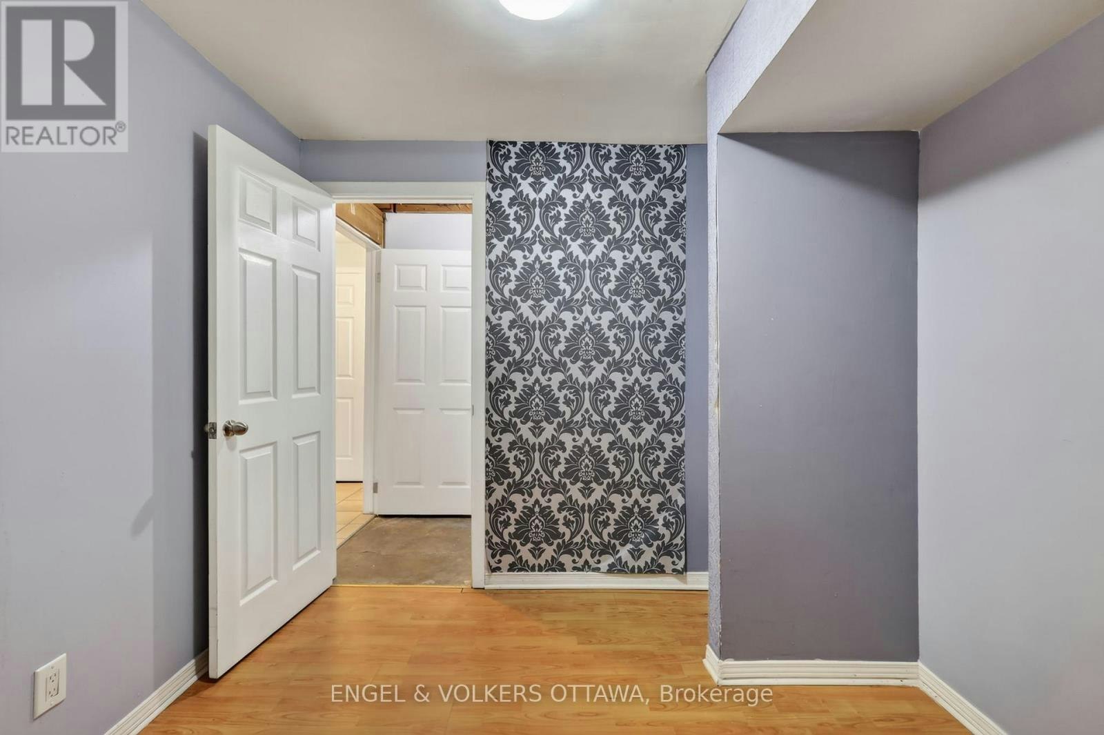 B-29 Woodvale Green Drive, Ottawa, ON, K2G 4H3 - 33