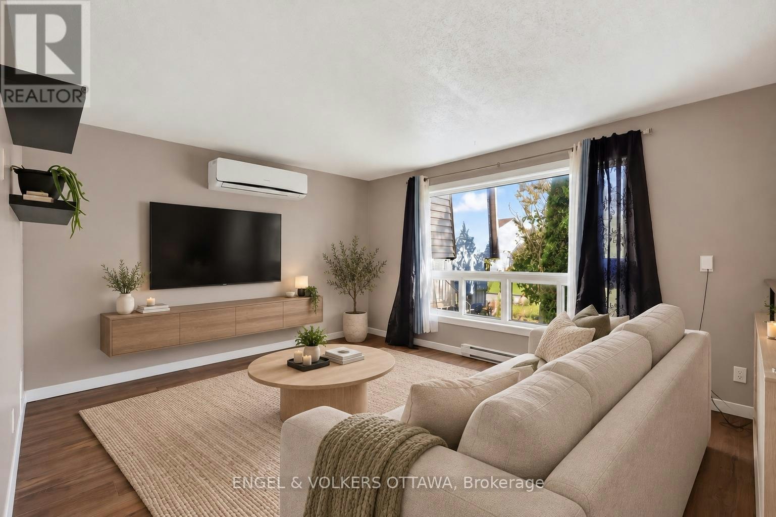 B-29 Woodvale Green Drive, Ottawa, ON, K2G 4H3 - 7