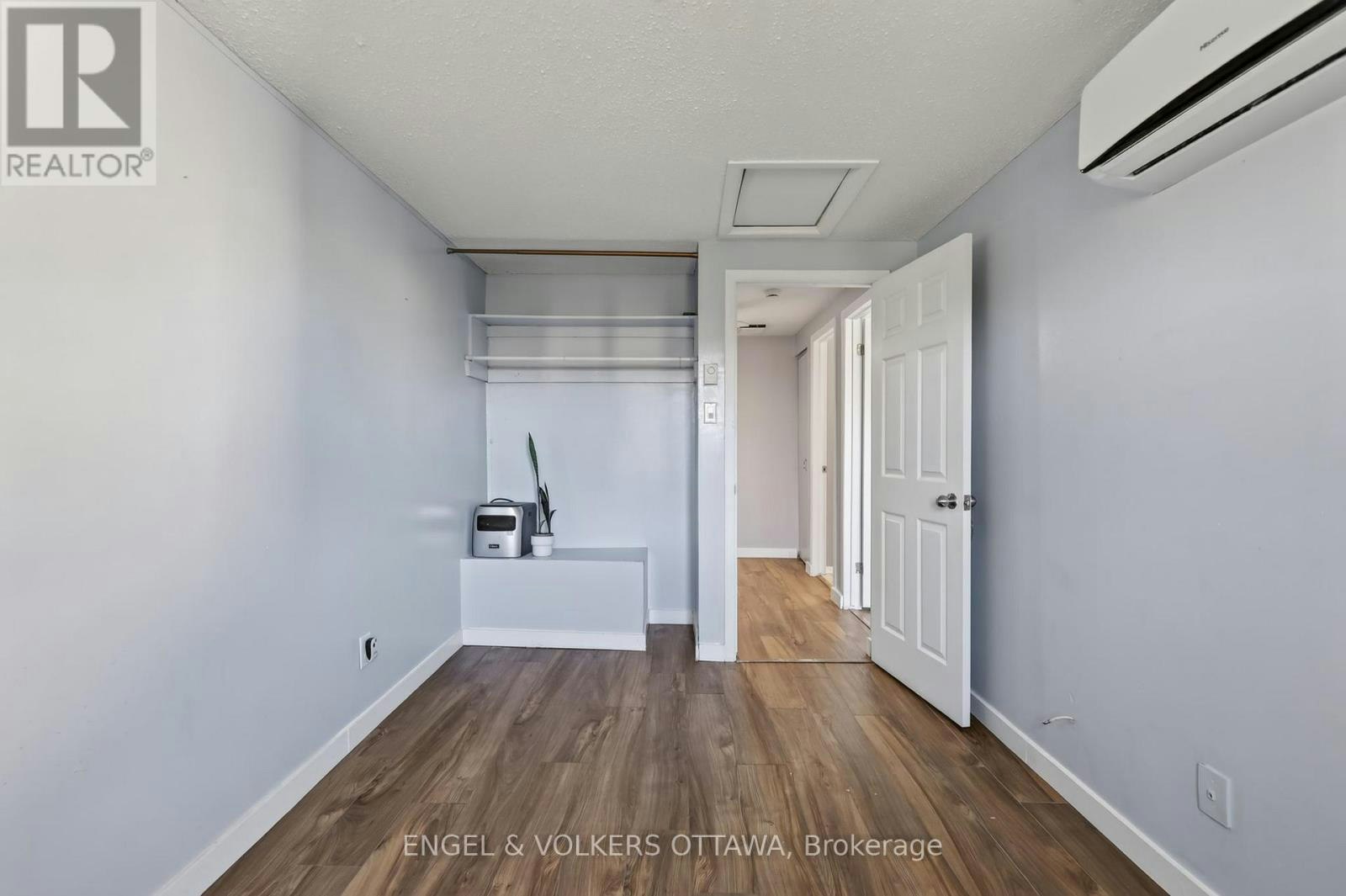 B-29 Woodvale Green Drive, Ottawa, ON, K2G 4H3 - 27