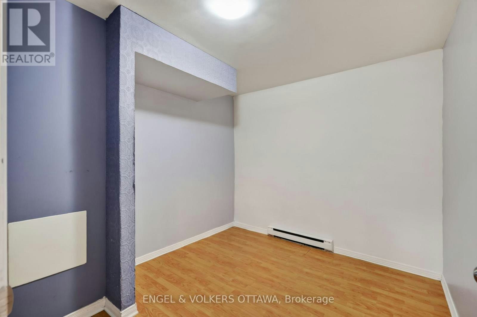 B-29 Woodvale Green Drive, Ottawa, ON, K2G 4H3 - 32