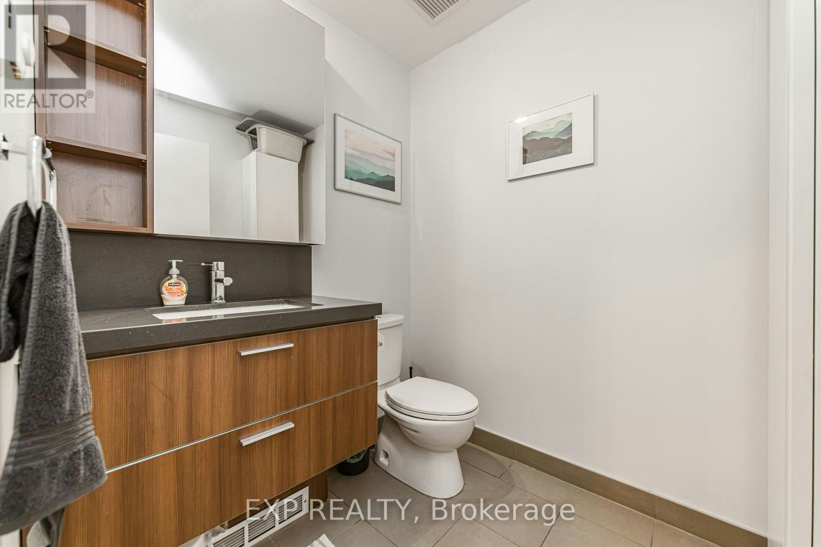 907-360 Mcleod Street, Ottawa, ON, K2P 1A9 5
