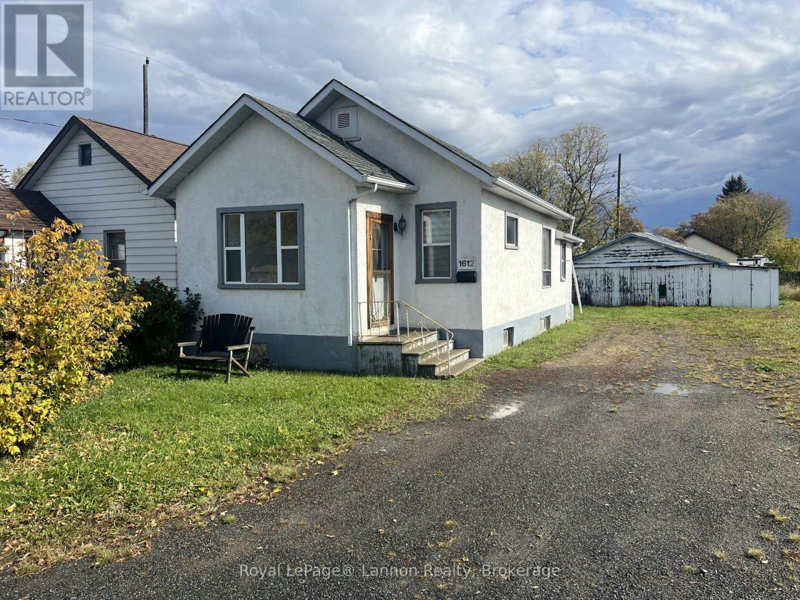 1612 Crawford Avenue, Thunder Bay, ON, P7E 3E6