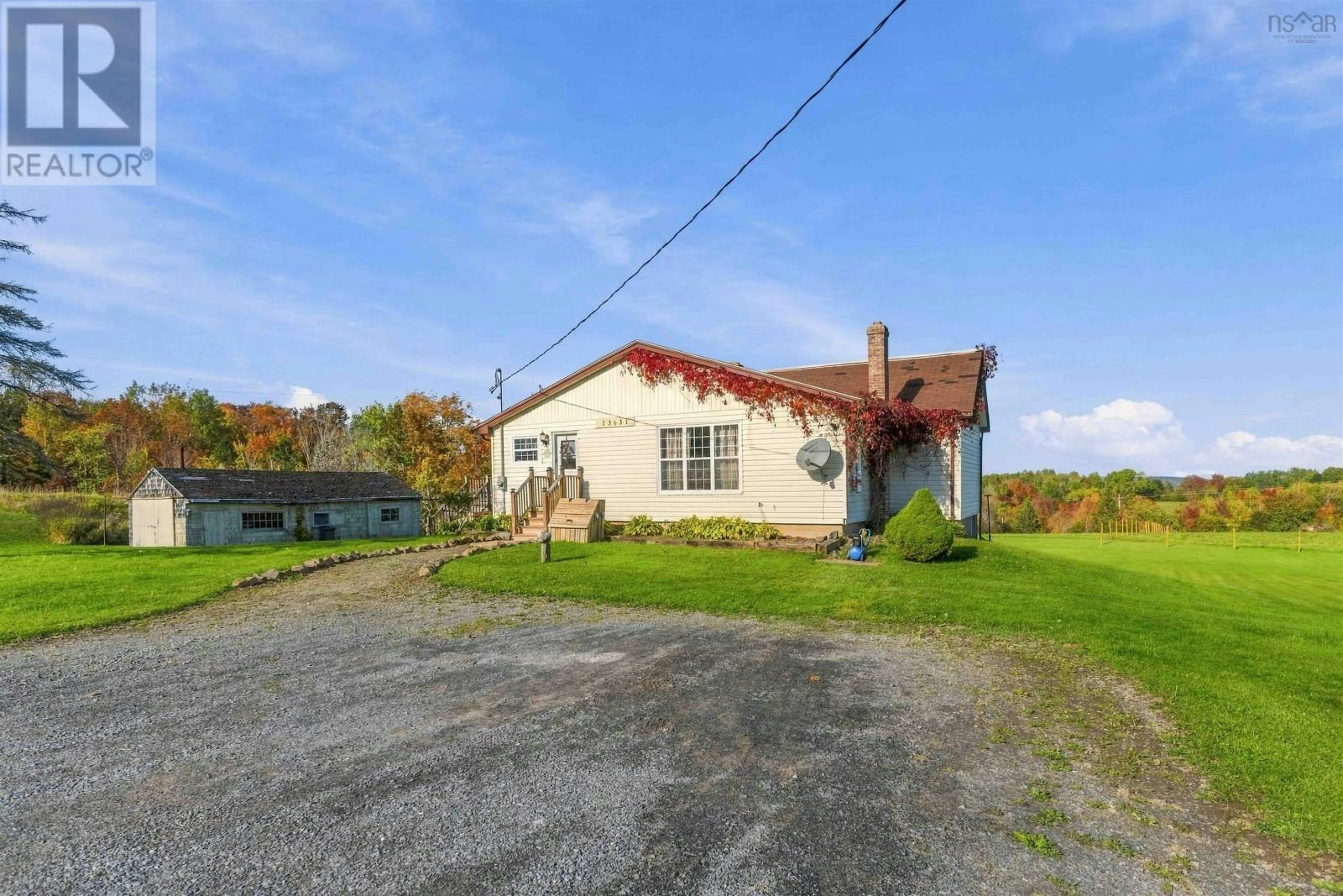 13631 1 Highway, Hants Border, NS, B0P 1P0