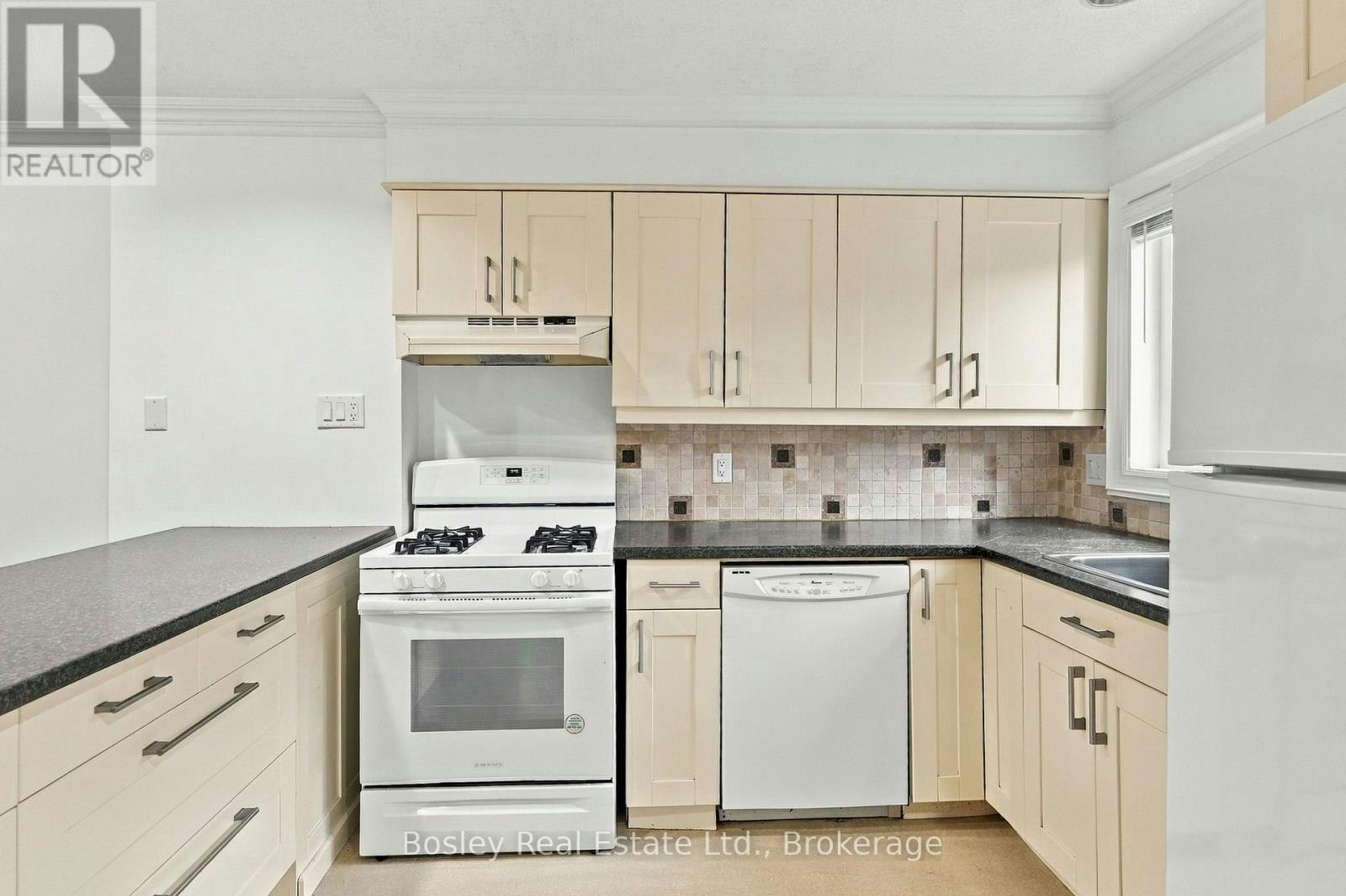 552 Oxbow Crescent, Collingwood, ON, L9Y 5B4 - 8