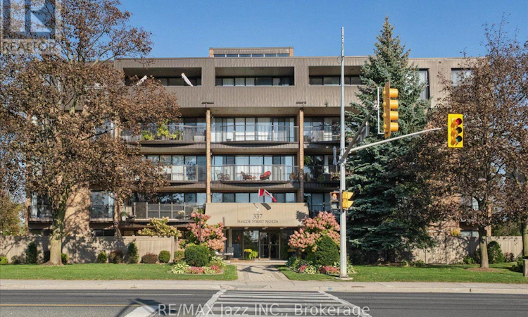 405-337 Simcoe Street N