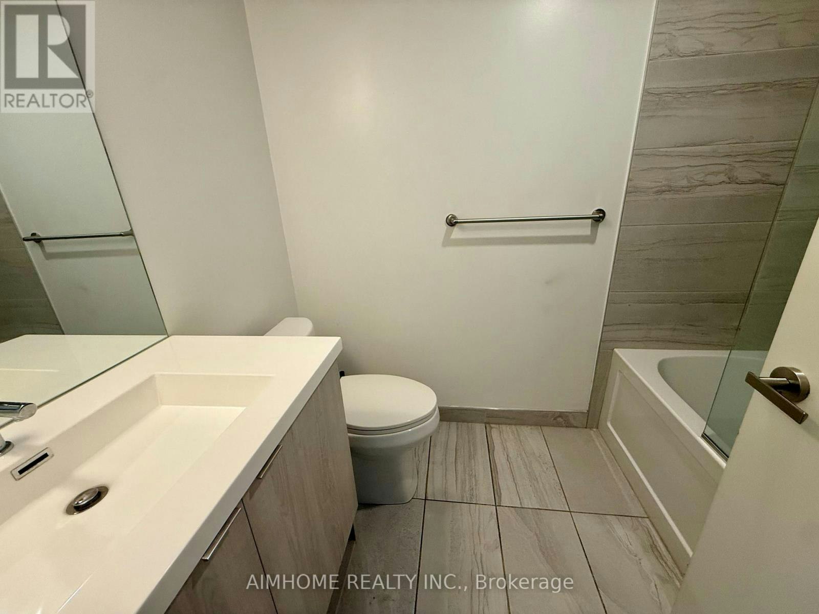 2905-138 Downes Street, Toronto, ON, M5E 0E4 - 5