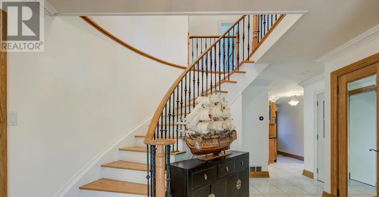 8 Patrick Boulevard, Toronto, ON, M2J 3K8 - 3