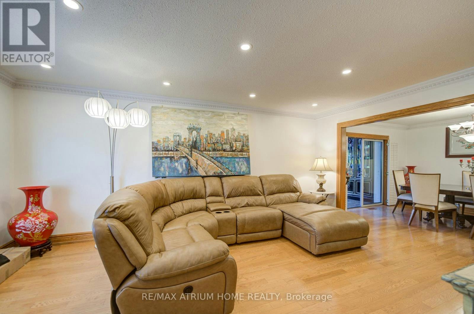 8 Patrick Boulevard, Toronto, ON, M2J 3K8 - 8