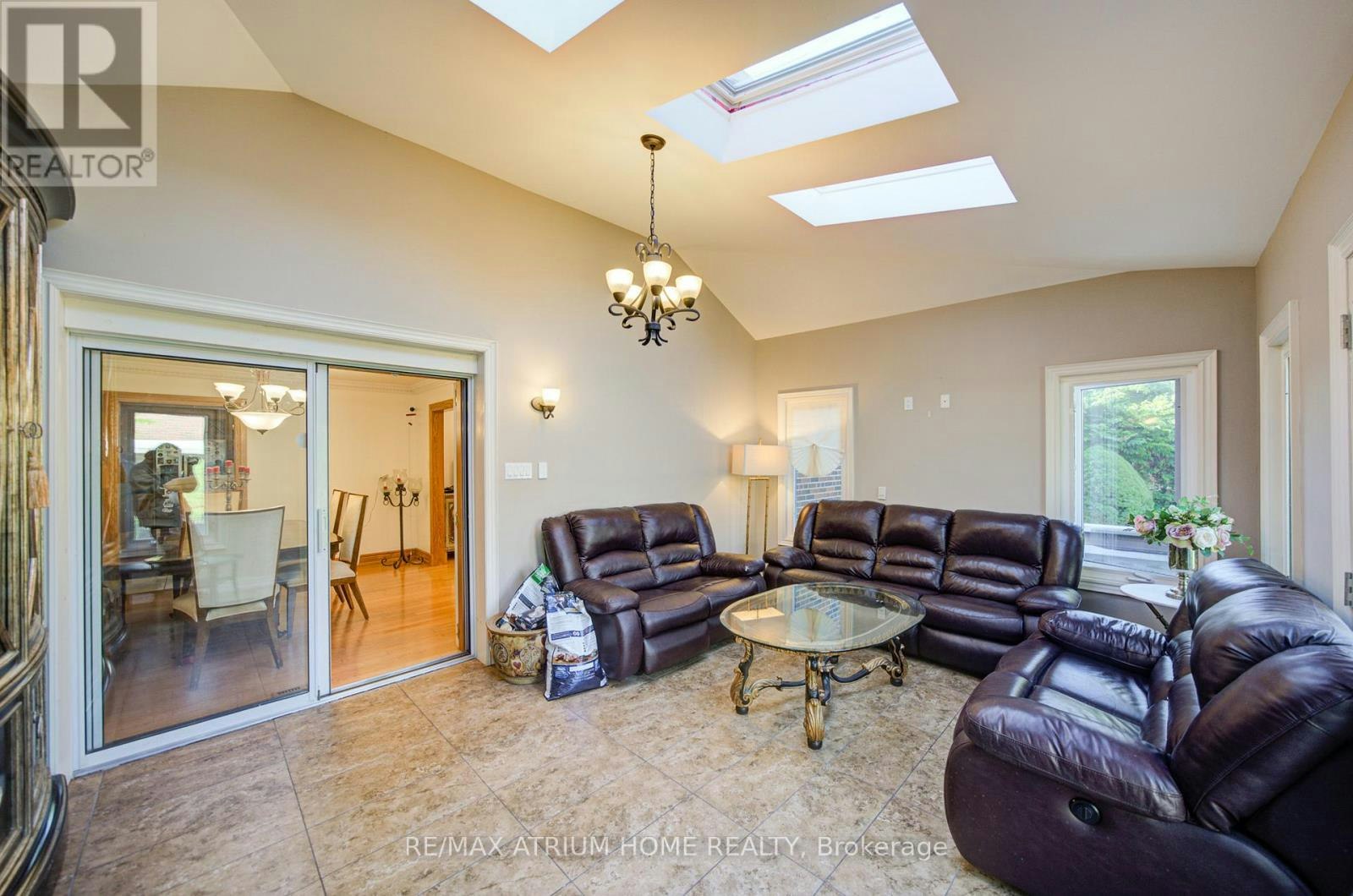 8 Patrick Boulevard, Toronto, ON, M2J 3K8 - 14