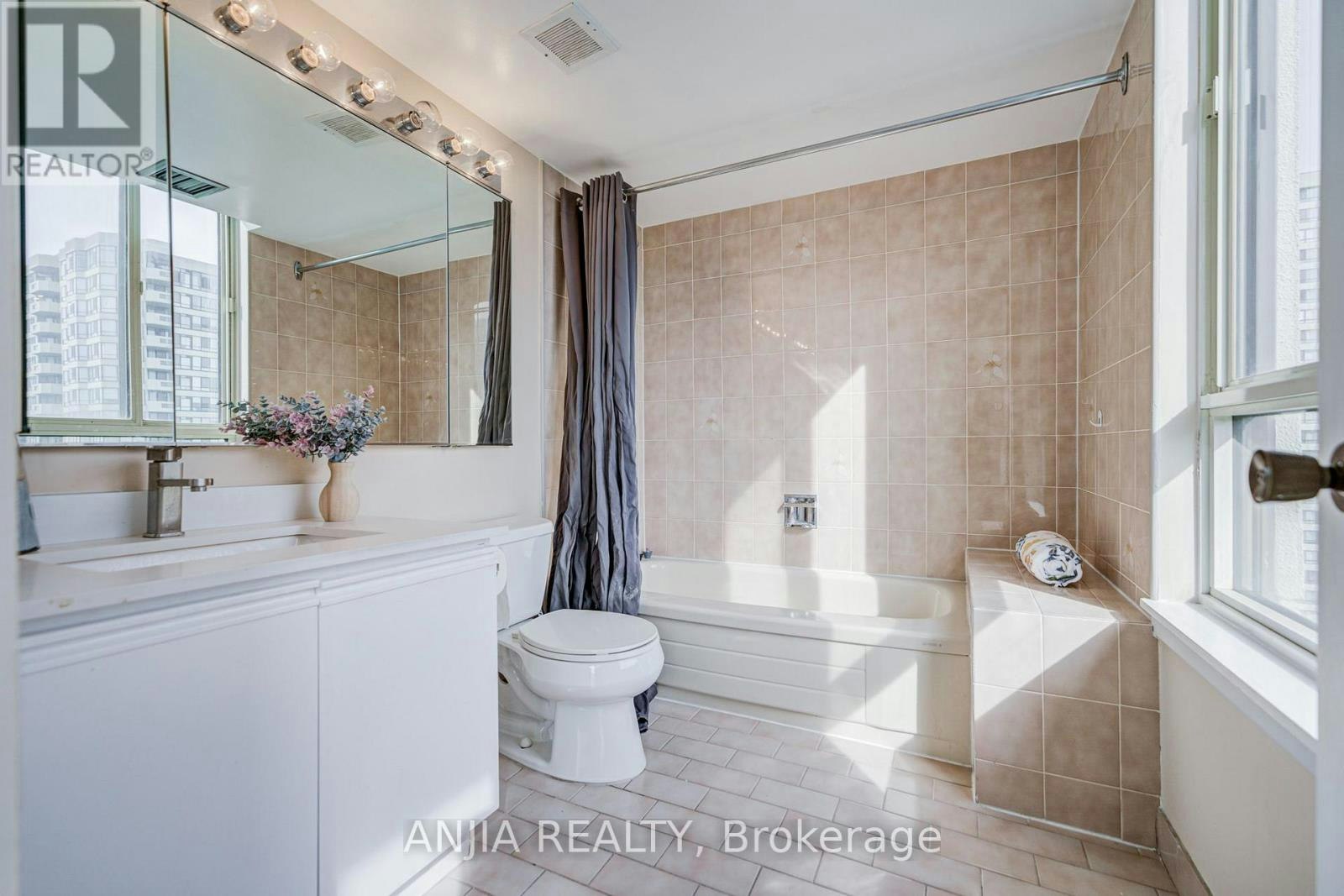 1107-275 Bamburgh Circle, Toronto, ON, M1W 3X4 - 17