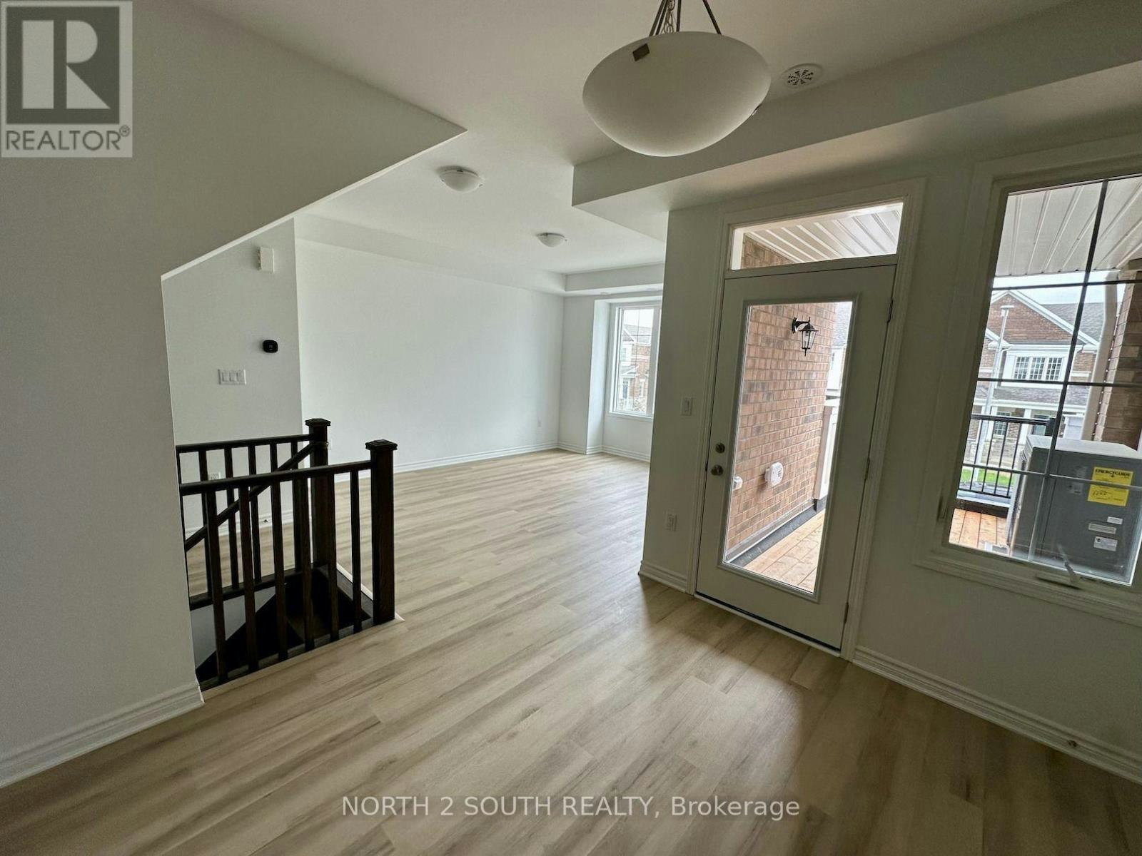 126 Ennerdale Street, Barrie, ON, L9J 1A5 - 4