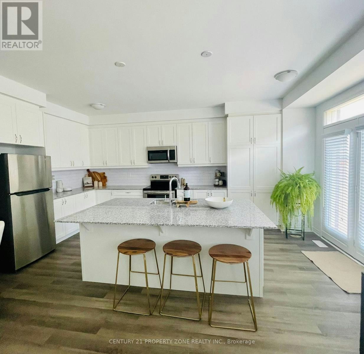1735 Thames Circle, Milton, ON, L9E 1Y5 - 2