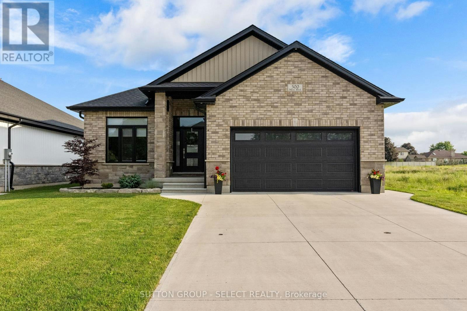 3910 Park Street, Plympton-Wyoming, ON, N0N 1E0