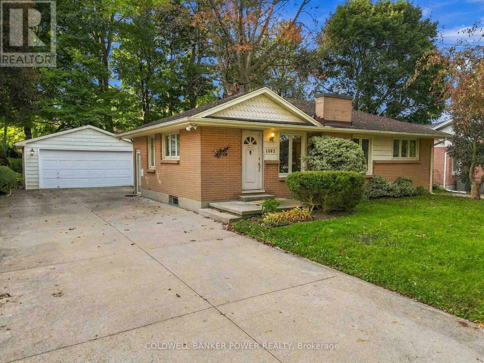 1362 Collingwood Avenue, London, ON, N6K 2H1