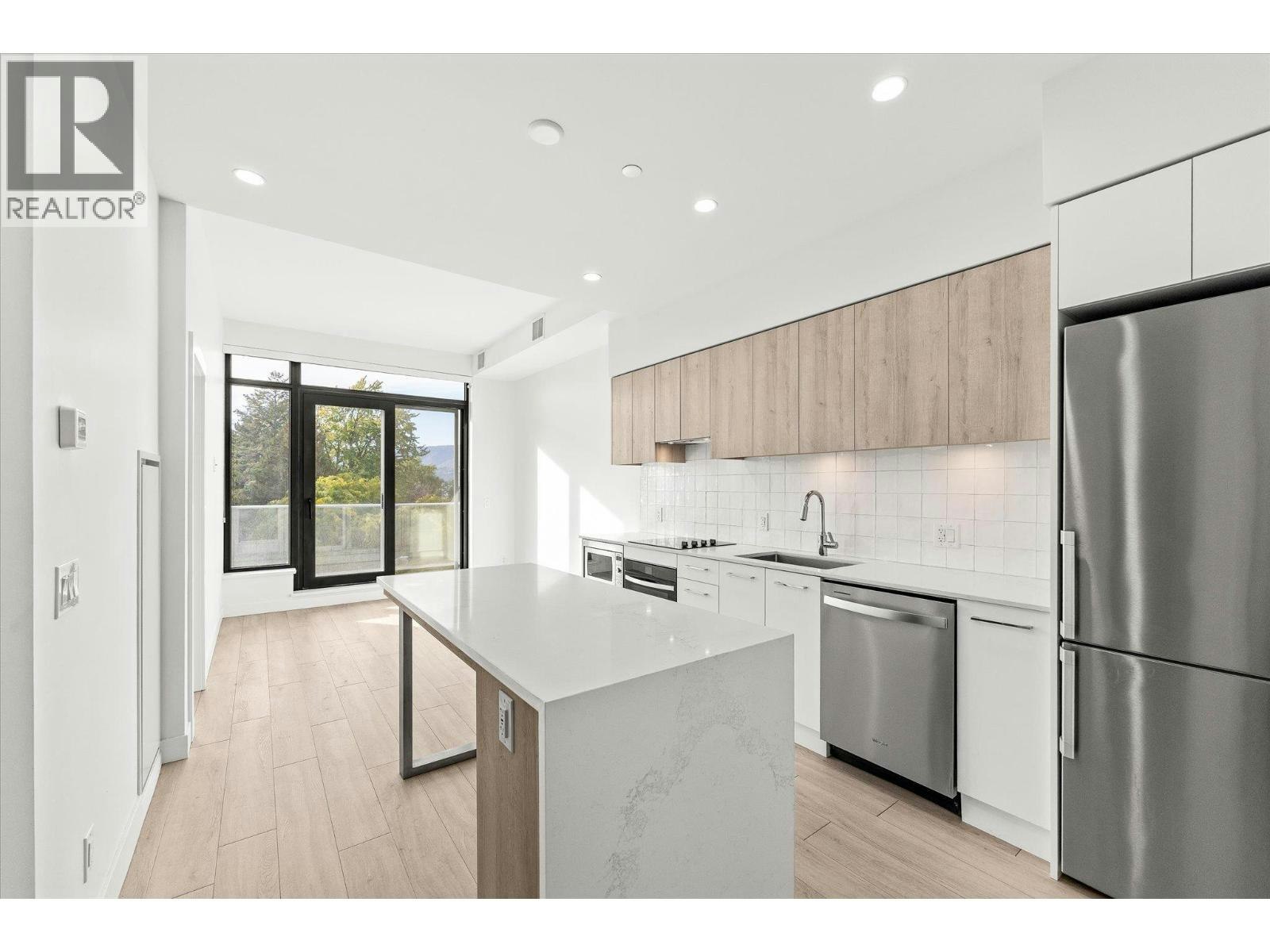 407-3699 Capozzi Road - 2