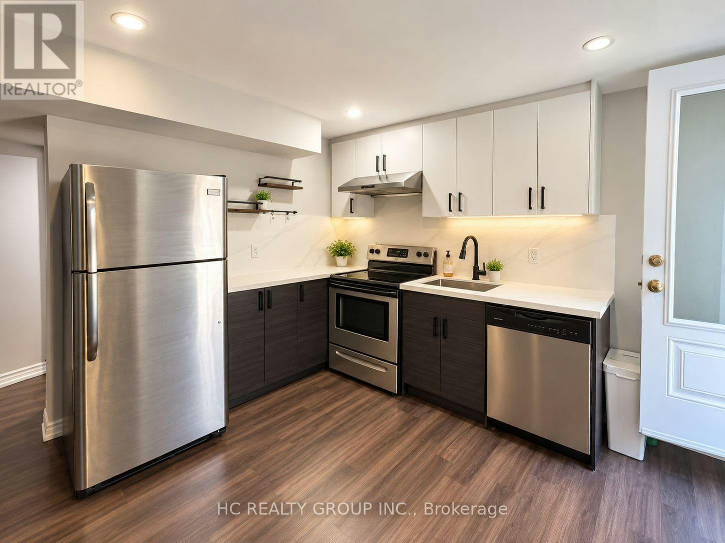 BSMT-87 Estrella Crescent, Richmond Hill, ON, L4E 0S3 3