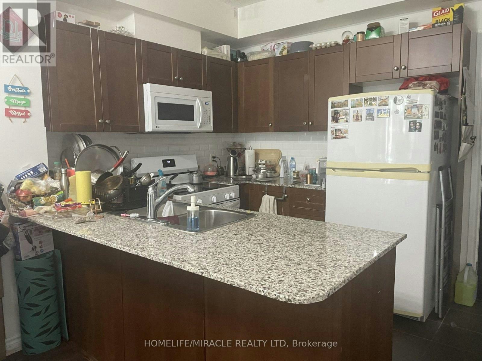2108-3504 Hurontario Street, Mississauga, ON, L5B 0B9 - 13