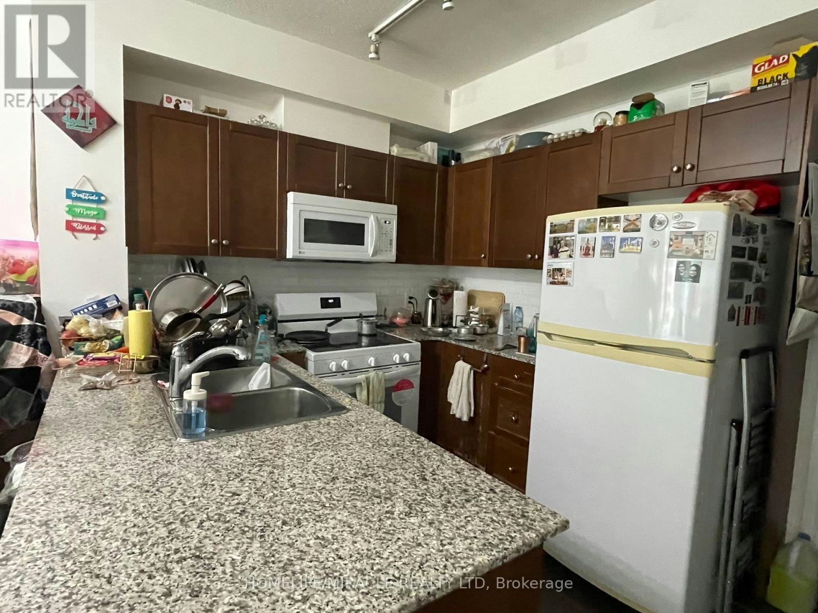 2108-3504 Hurontario Street, Mississauga, ON, L5B 0B9 - 11