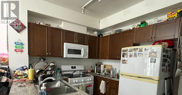 2108-3504 Hurontario Street, Mississauga, ON, L5B 0B9 - 11