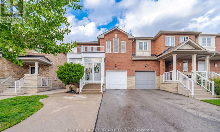 30 Passfield Trail