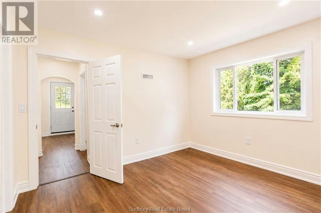 582 Ash Street, Greater Sudbury, ON, P3C 2A6 - 12
