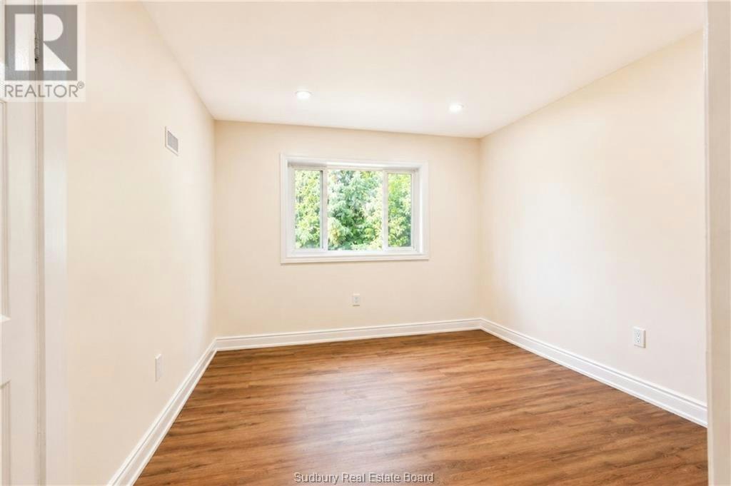 582 Ash Street, Greater Sudbury, ON, P3C 2A6 - 11
